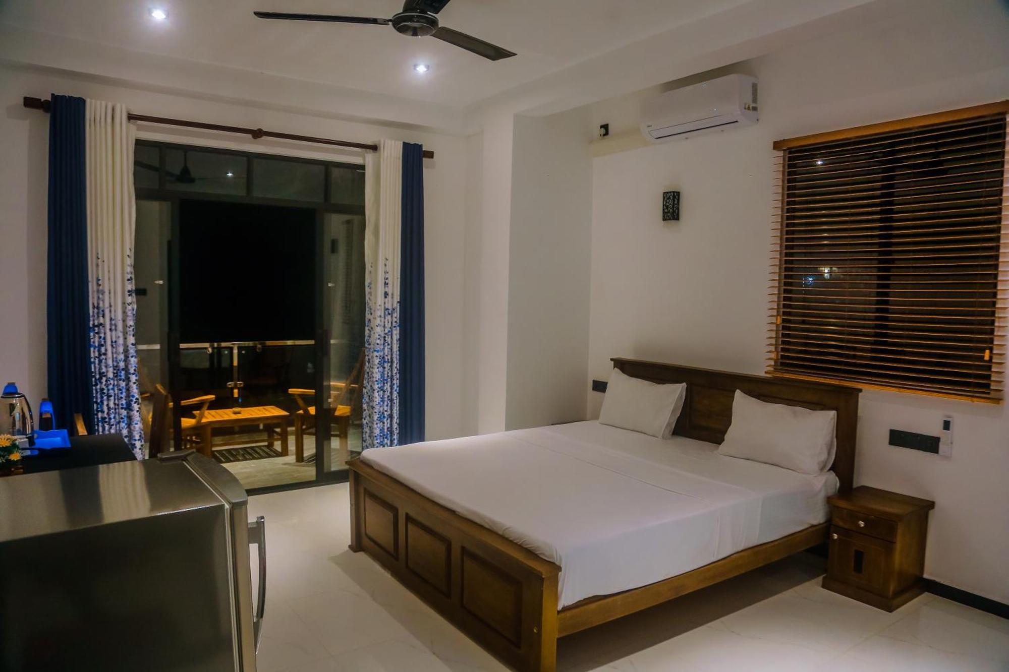 Mirissa Breeze Hotel Ngoại thất bức ảnh