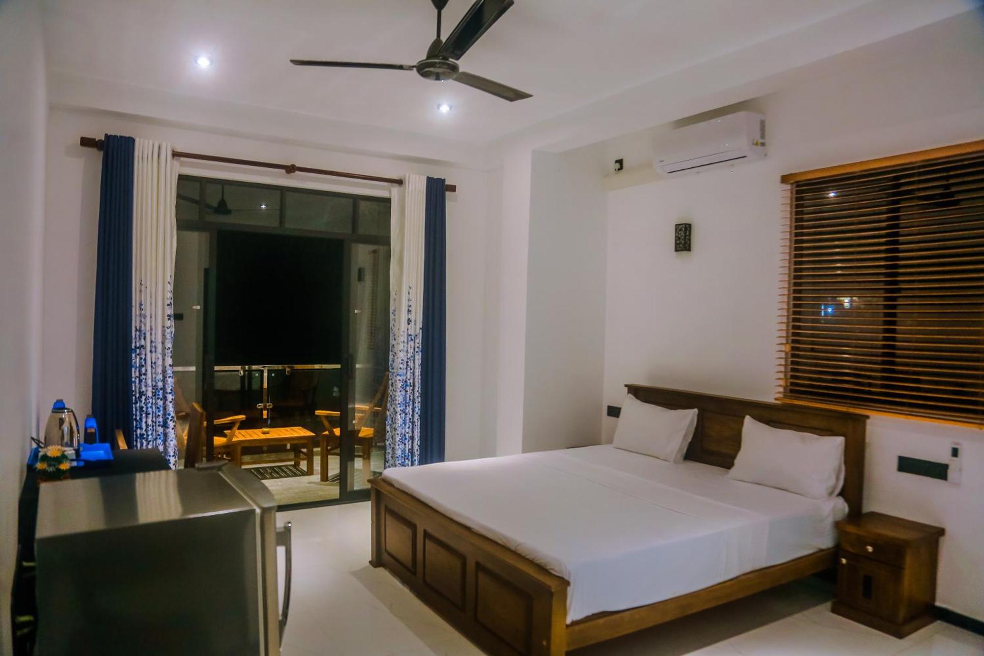 Mirissa Breeze Hotel Ngoại thất bức ảnh