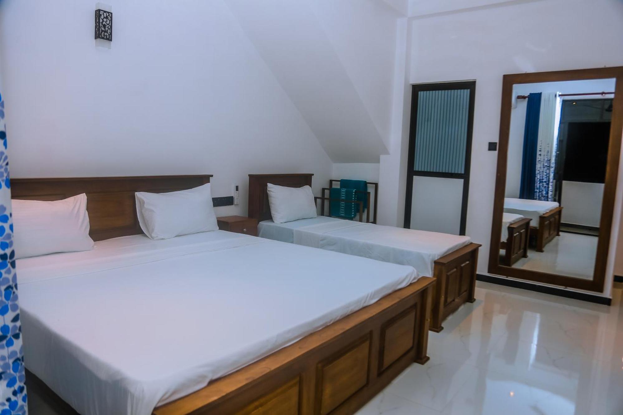 Mirissa Breeze Hotel Ngoại thất bức ảnh