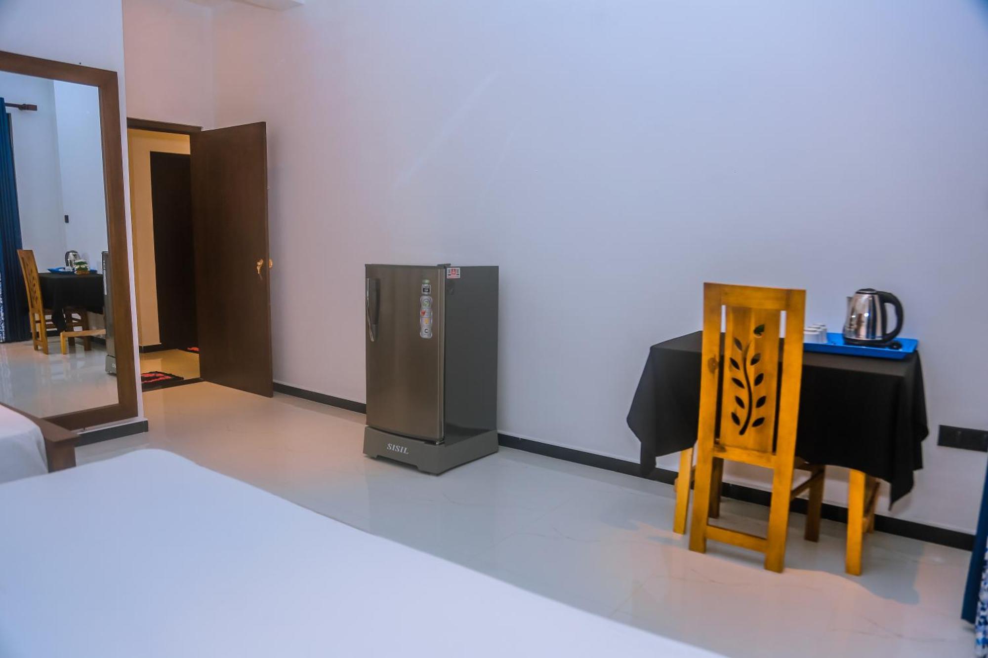 Mirissa Breeze Hotel Ngoại thất bức ảnh