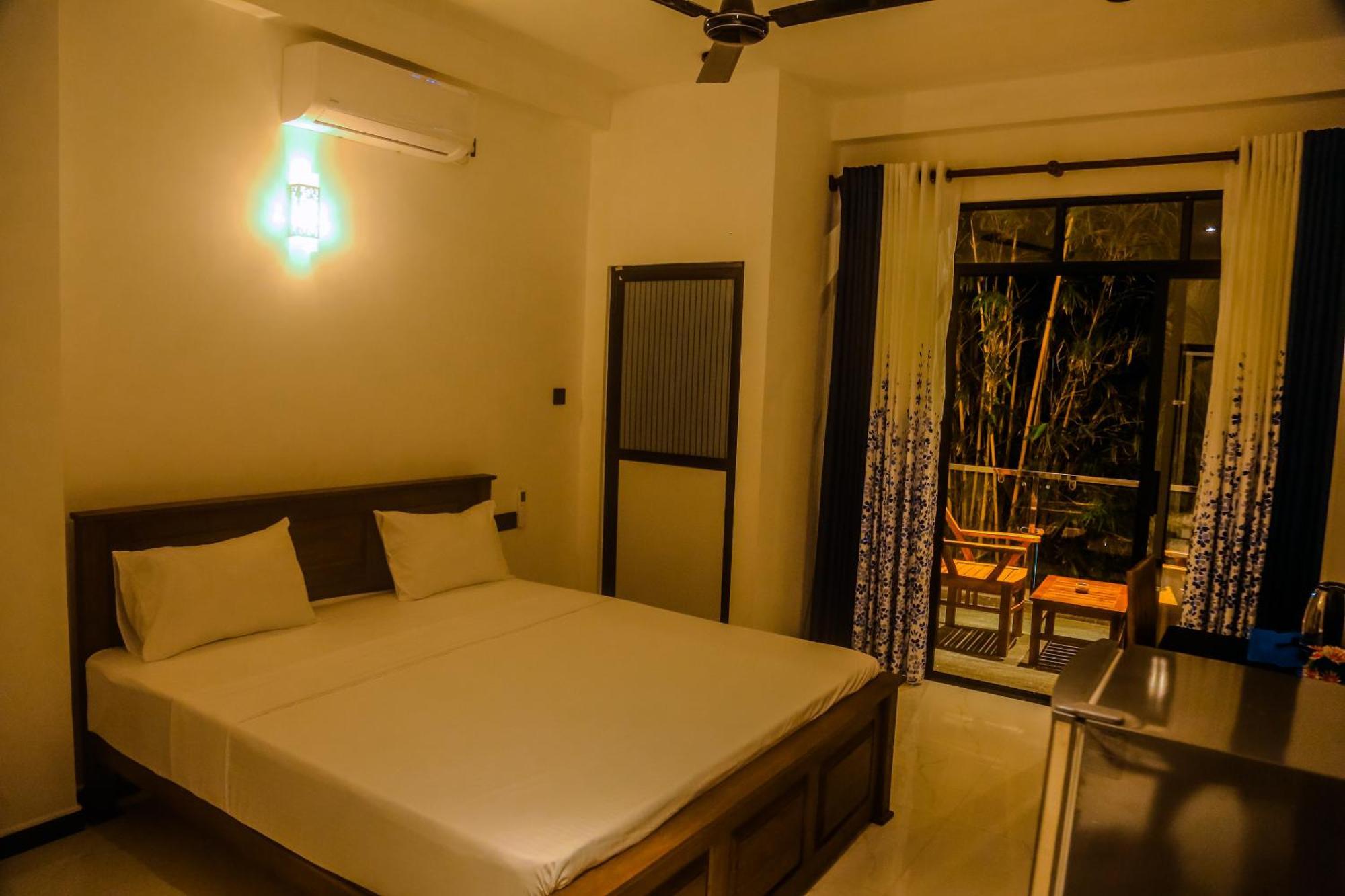 Mirissa Breeze Hotel Ngoại thất bức ảnh