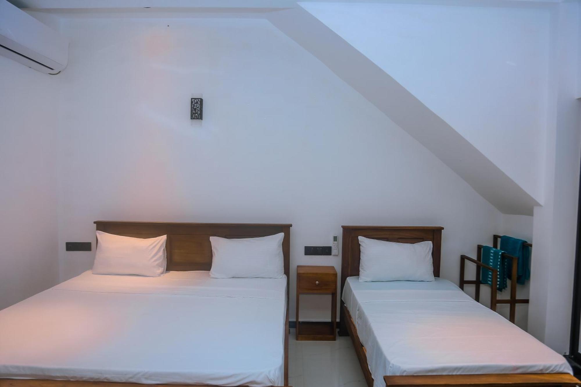 Mirissa Breeze Hotel Ngoại thất bức ảnh