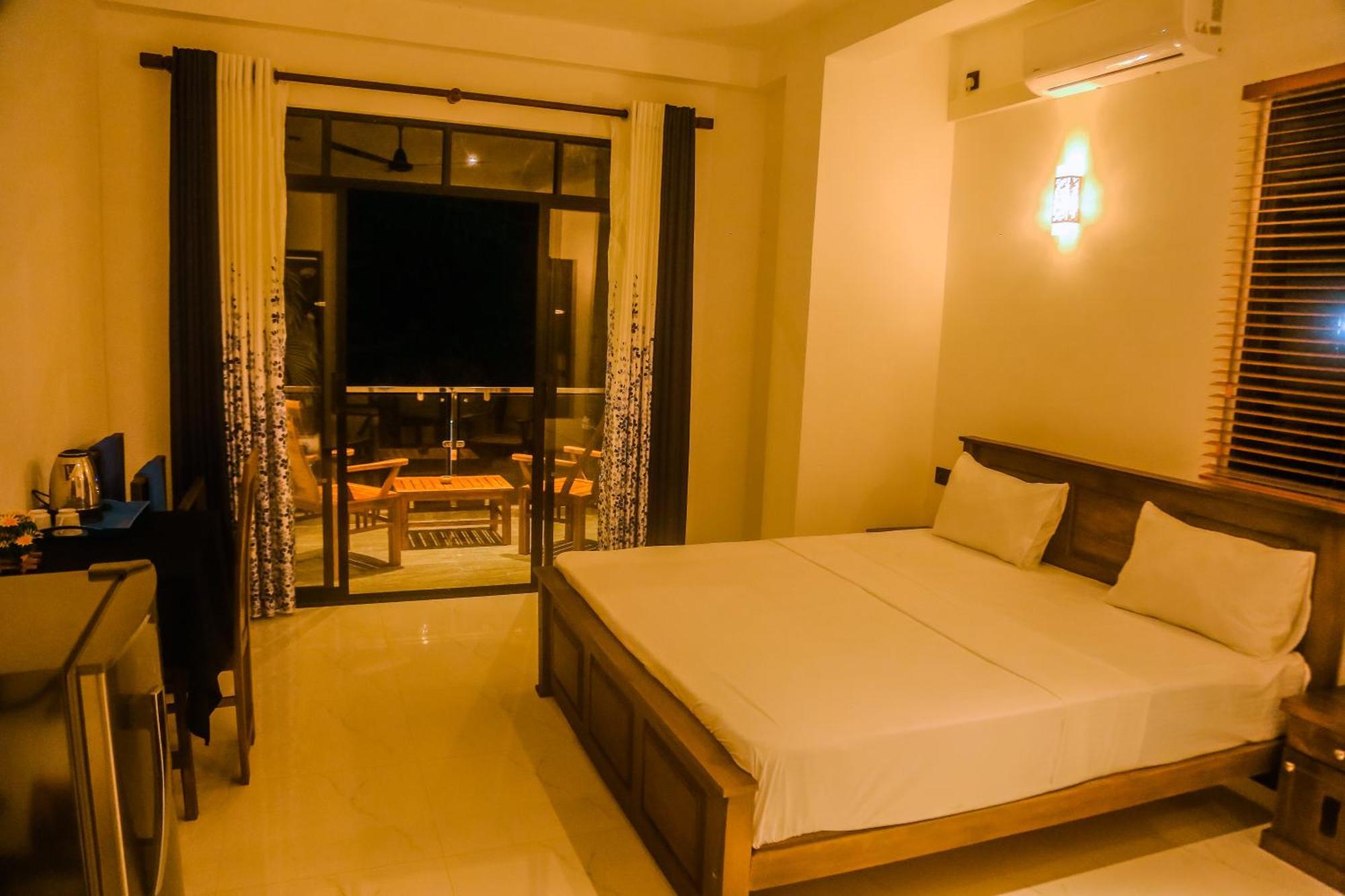 Mirissa Breeze Hotel Ngoại thất bức ảnh