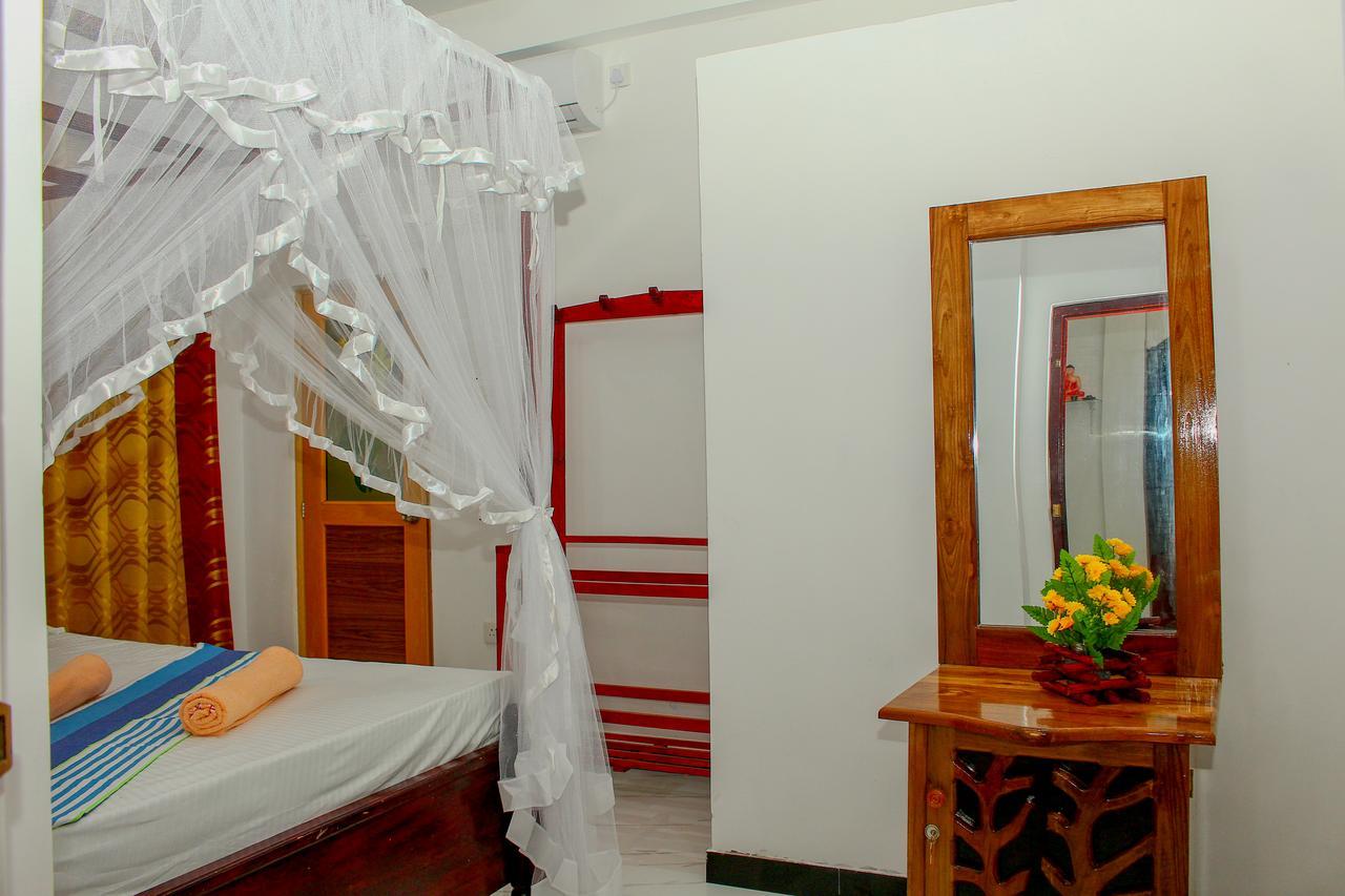 Mirissa Breeze Hotel Ngoại thất bức ảnh